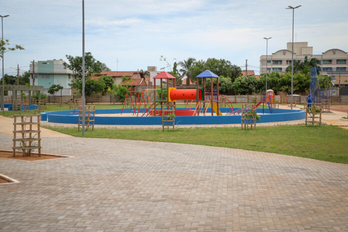 área