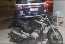 Motocicleta é roubada durante a madrugada e recuperada horas depois pela PM