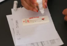 OMS reconhece eliminação da transmissão do HIV de mãe para filho no Brasil