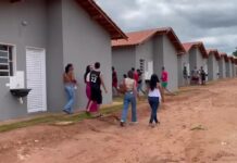 Cassiano Maia entrega primeiras casas do Conjunto Habitacional Violetas III