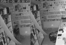 Criminoso invade loja pelo telhado e furta 10 celulares no Centro de Três Lagoas