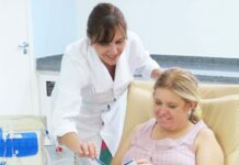 Pacientes renais crônicos passam a realizar diálise peritoneal em casa pelo SUS em MS