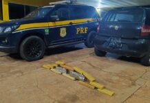 PRF flagra casal com droga escondida em carro na BR 262