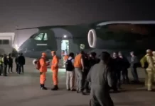 Brasil envia terceiro avião com ajuda humanitária à Venezuela