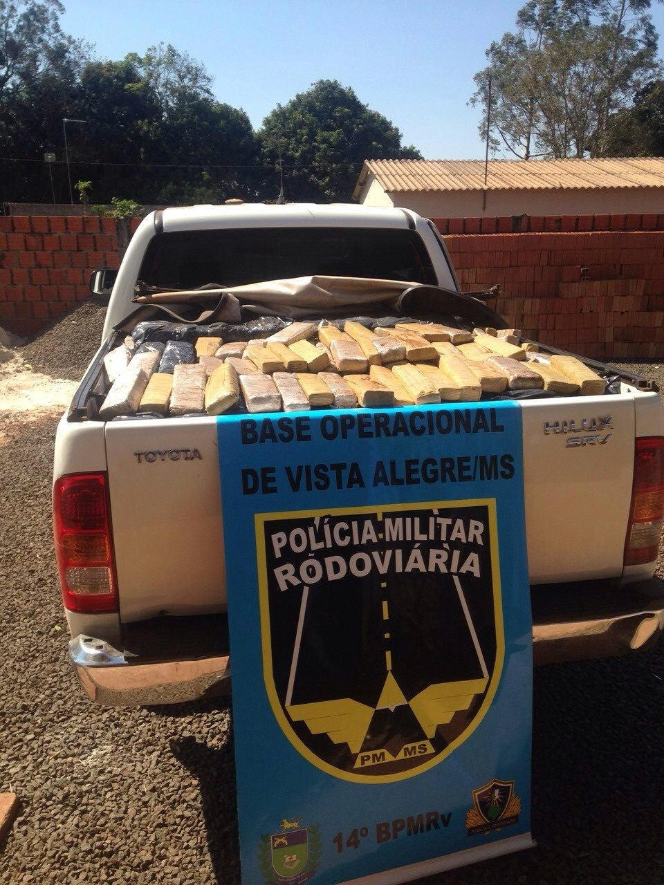 Droga estava no interior de caminhonete - Foto: Divulgação