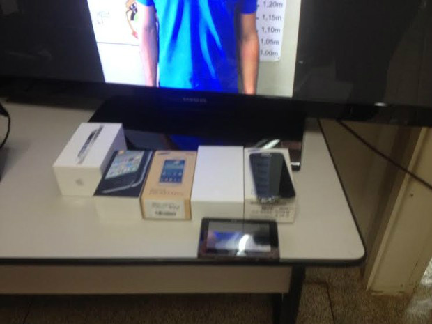 Eletrônicos adquiridos pelo suspeito com a fraude nos boletos (Foto: Graziela Rezende/G1 MS)