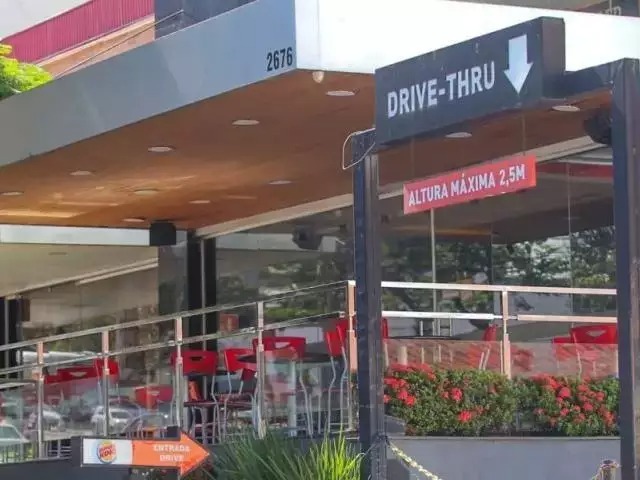 Unidade do Burger King da Avenida Afonso Pena onde ocorreu o caso. Foto: Marcos Maluf.