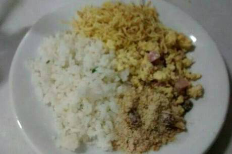 Alimentação servida a PMs é à base de arroz, farofa e batata-palhaInternauta do R7
