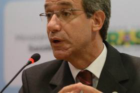 Arthur Chioro pede demissão do cargo de ministro da Saúde