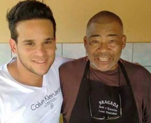 Foto Bragada ao lado do filho e radialista Fabiano Xavier