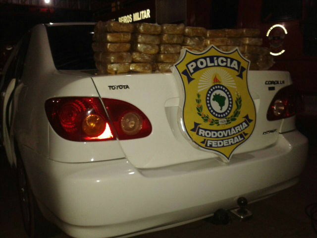 Flagrante aconteceu na noite de quinta-feira - Foto: Divulgação/PRF