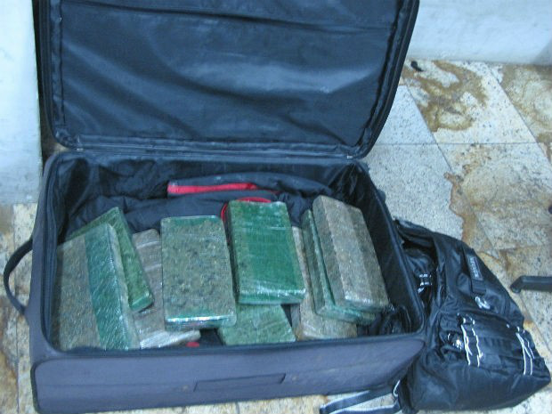 A droga estava em uma mala dentro de um ônibus intermunicipal que iria para São Paulo (SP.Foto: Divulgação