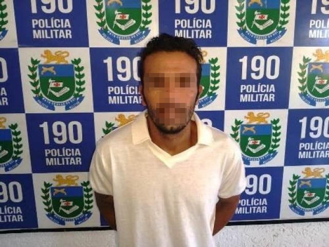 Suspeito após ser preso em flagrante. (Foto: Porã News)