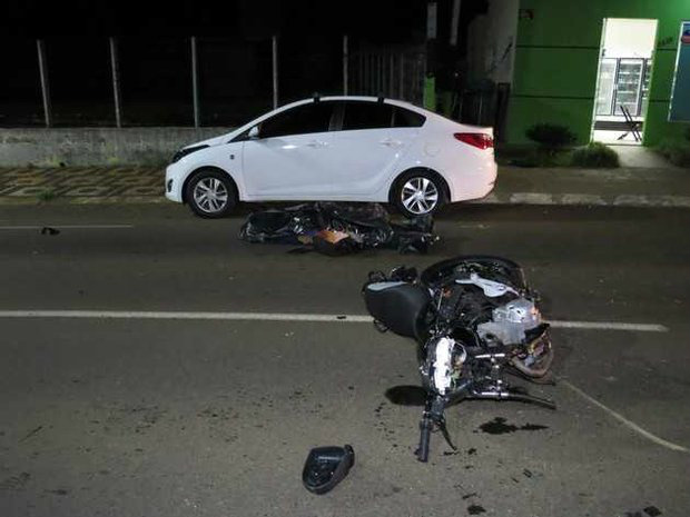 O motorista do carro envolvido no acidente estava com a carteira de habilitação suspensa (Foto:Reprodução/aRede)