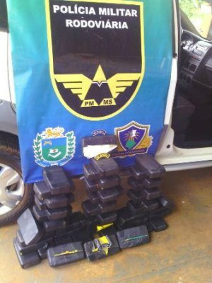 Todo o entorpecente foi apreendido e encaminhado para a DP de Ponta Porã (Foto: Divulgação: PMR)
