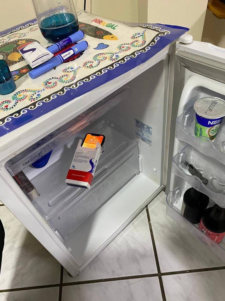 Celular encontrado pela PF, dentro de um frigobar no quarto do deputado federal Wilson Santiago. Foto: Arquivo Pessoal