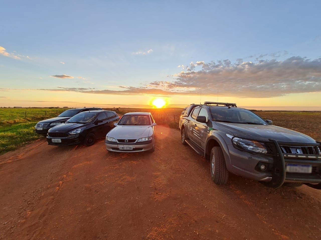 Três veículos envolvidos com o tráfico foram abordados. Foto: SeComSoc.