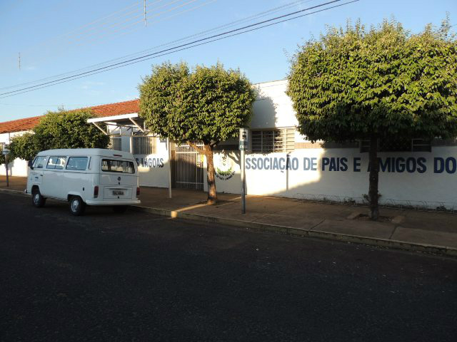 A APAE de Três Lagoas mantém a instituição com as doações dos pais das crianças.Foto:Rádio Caçula