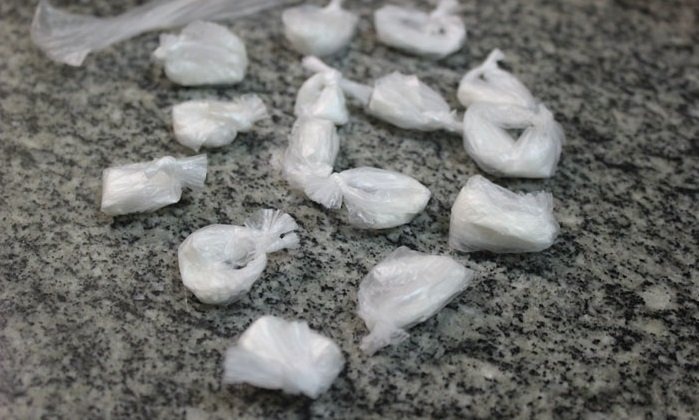 Confessou que costumava vender drogas no posto de combustível (Ilustrativa)
