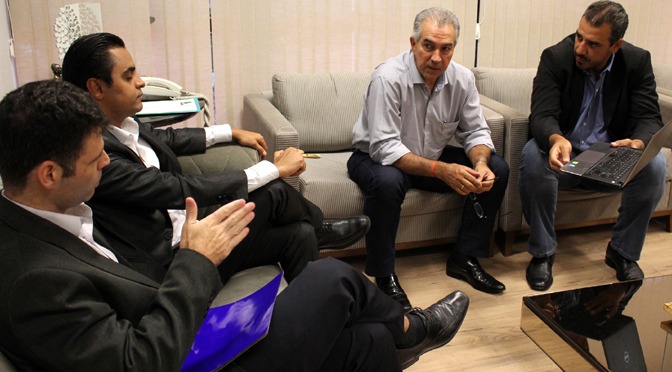 Projeto foi apresentado em reunião entre o governador Reinaldo Azambuja - Foto: Chico Ribeiro