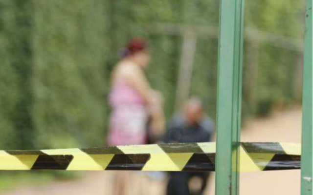 Mulher e filha encontraram Rubens morto em casa (Foto: Henrique Kawaminami)