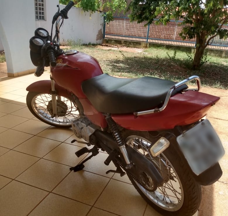 Moto encontrada na região do Cinturão Verde foi encaminhada para a 2ª Delegacia de Polícia de Três Lagoas. Foto: 2ºBPM.