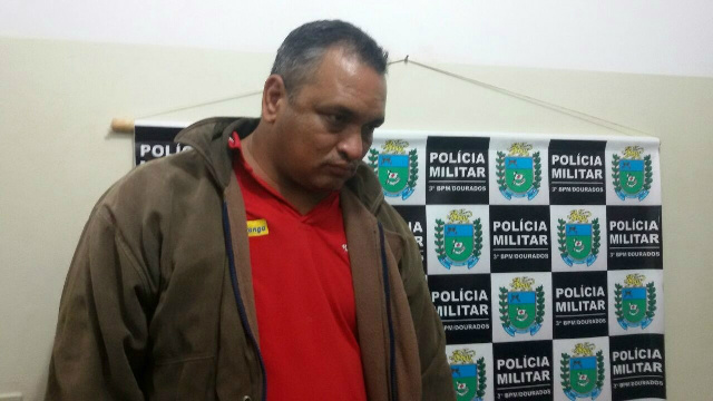 Homem foi preso acusado por tráfico e receptação - Fotos: Osvaldo Duarte