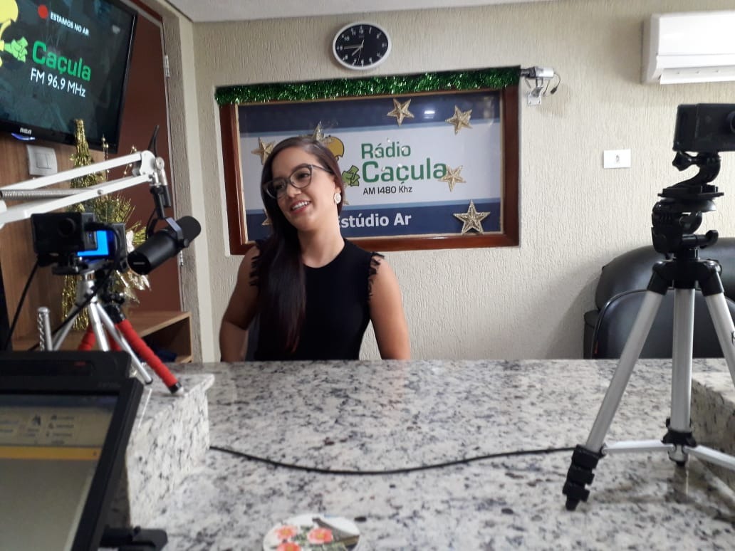A Dra. Letícia Lopes M. Borges explica que traçar metas e objetivos é necessário e precisa de metodologia. Foto: Deyvid Santos/Rádio Caçula.