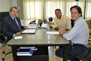 Onevan, dr. Vander e Nelsinho