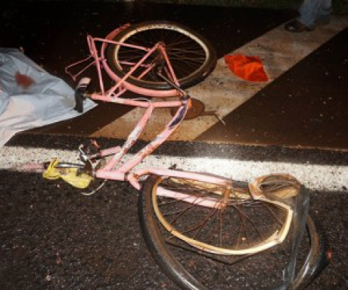 Bicicleta ficou destruída - Foto: Olimar Gamarra / Rio Brilhante em Tempo Real