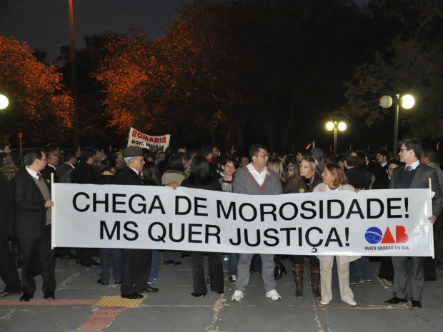 Lentidão no sistema judiciário de MS foi um dos principais alvos do protesto. (Foto: Fabiano Arruda/G1 MS)