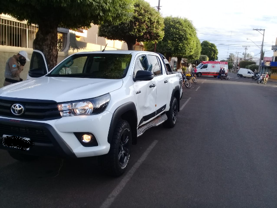 Foto: Alfredo Netto - Rádio Caçula /// carro após colisão