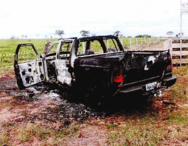 Acusado incendiou a caminhonete com a vítima dentro. (Foto: Divulgação).