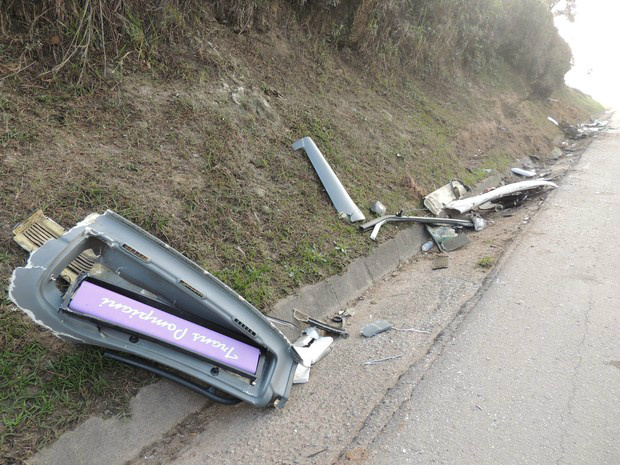 O ônibus levava romeiros para a cidade de São Roque e 13 pessoas ficaram feridas.Foto: G1/SP