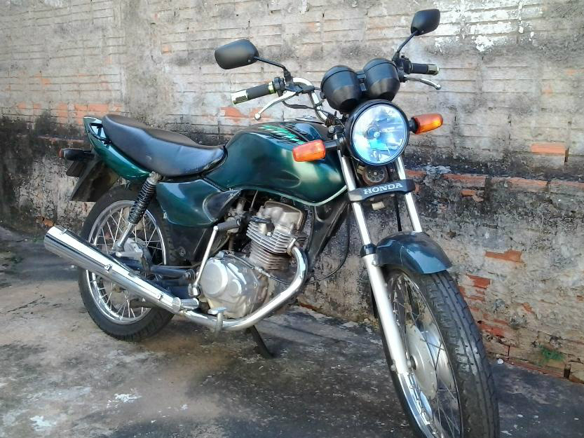 Honda CG TITAN 120 ES, de cor verde, com placas de Nova Andradina-MS. Foto: Divulgação 