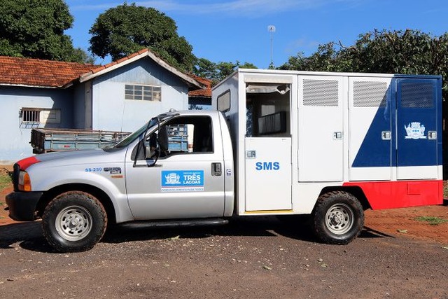 Viatura do CCZ recebeu pintura e adesivagem padrão da Prefeitura de Três Lagoas.