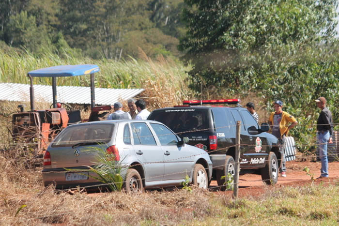 Polícias Civil, Militar e técnica/científico compareceram ao local para registro da ocorrência. foto: ricardo Peixoto/Portal Castilho