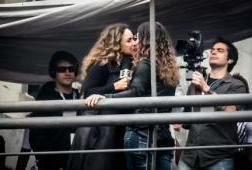 Cantora defendeu a liberdade, o casamento gay, a democracia, o amor e a alegria.