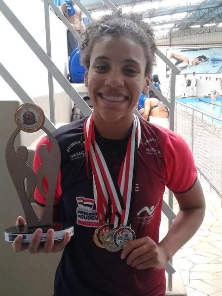 Mariana Franklin Ferreira Silva, nadadora de 14 anos que morreu em decorrência da Covid-19. Foto: Arquivo Pessoal.