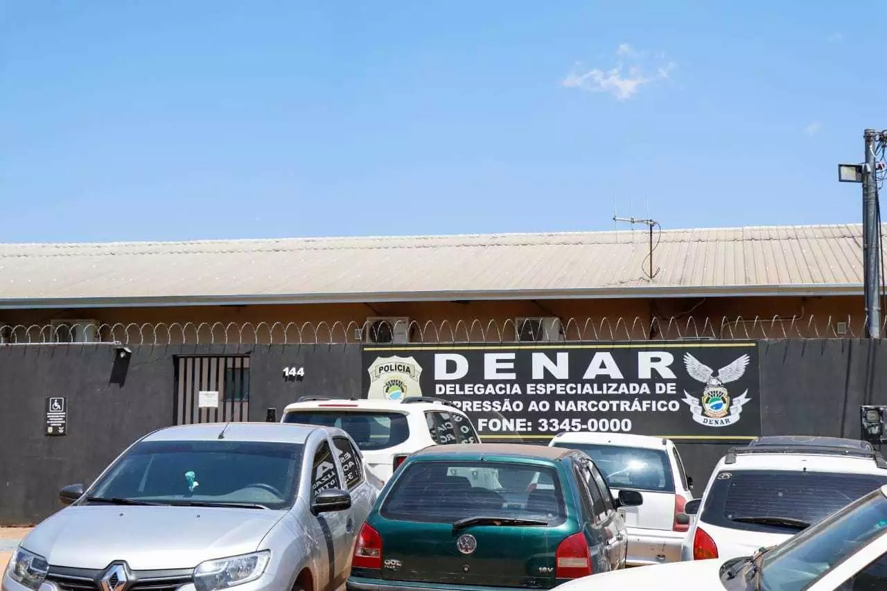 Fachada da delegacia especializada em repressão ao Narcotráfico. Foto: Henrique Kawaminami.