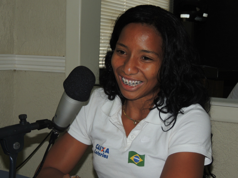 A campeã três lagoense com a classificação do 3º lugar na prova de distância dos 100 m na França se consagra como a 6ª melhor atleta do mundo.Foto: Rádio Caçula