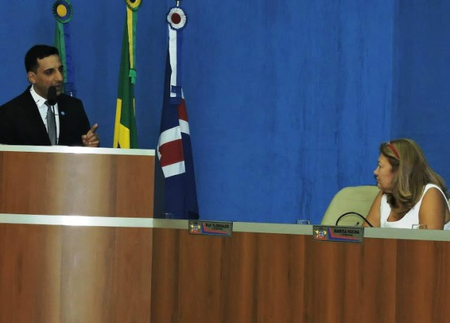 Davis: hoje a vereadora critica o Conselho, mas já precisou do órgão e foi muito bem atendida