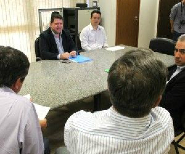 Humberto (no centro) comandava Incra desde novembro - Foto: Notícias MS/Arquivo