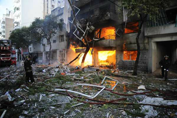 Com a explosão, foram destruídos apartamento, cinco lojas próximas ao prédio e uma obra em construção. Foto: Reprodução 