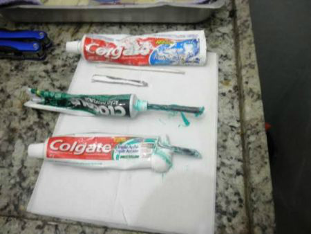 Tubos de creme dental foram usados para camuflar droga que seria entregue para preso na cadeia de Penápolis