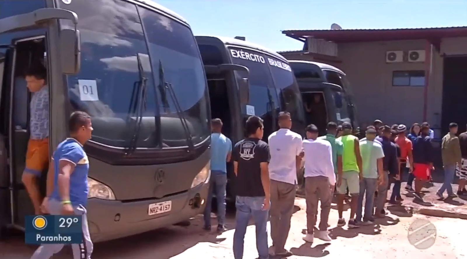 O Exército Brasileiro e a Agência de refugiados da ONU acompanharam os venezuelanos durante toda a viagem. A transferência deles para 50 cidades brasileiras faz parte da Operação Acolhida — Foto: TV Morena/Reprodução