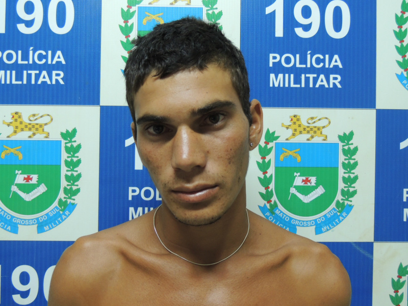 Douglas de 23 anos,  fazia as manobras perigosas com sua motocicleta.   Foto: Rádio Caçula