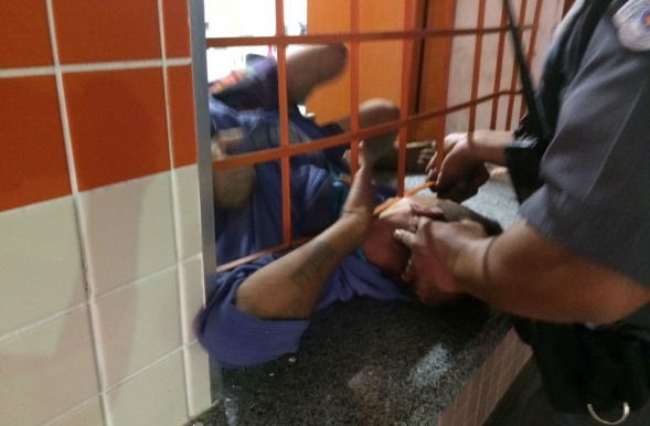 Adolescente foi encontrado preso e dormindo por funcionários da escola (Foto: Arquivo Pessoal)