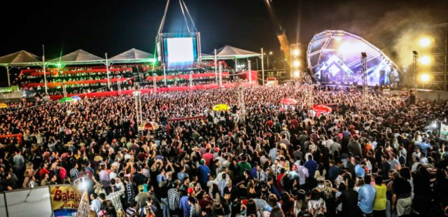 Recinto de exposições de Três Lagoas, na noite de ontem (16), durante show do cantor Wesley Safadão. (Foto: Reprodução/ Mix 3).