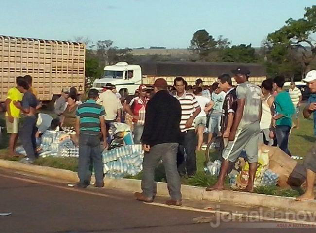 Toda a carga foi levada (Foto: Jornal da Nova)